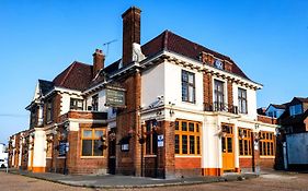 The Eastbrook Pub & Hotel